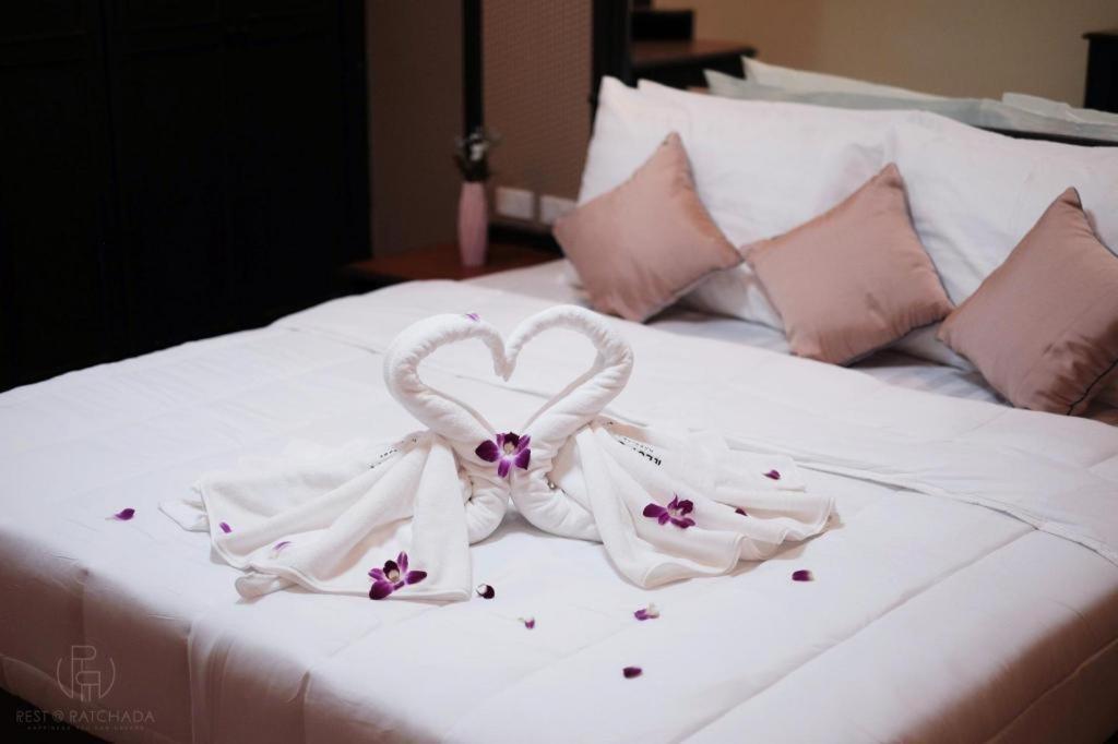 Rest@Ratchada Hotel Bangkok Luaran gambar