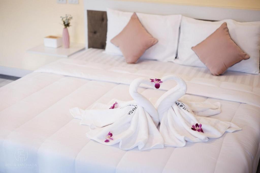 Rest@Ratchada Hotel Bangkok Luaran gambar