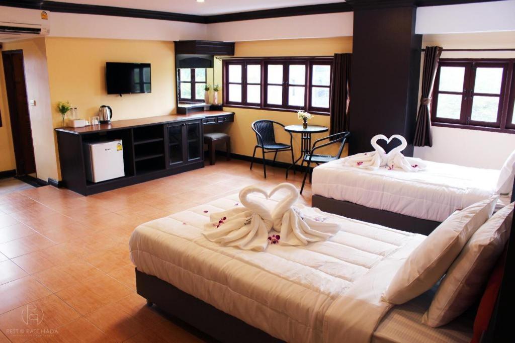 Rest@Ratchada Hotel Bangkok Luaran gambar
